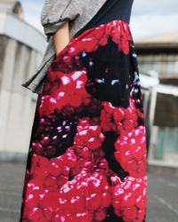 038　BERRIES PRINTED LONG TANK DRESS
